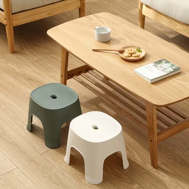 Mixed color plastic stools, shoe stools, stackable, thickened design